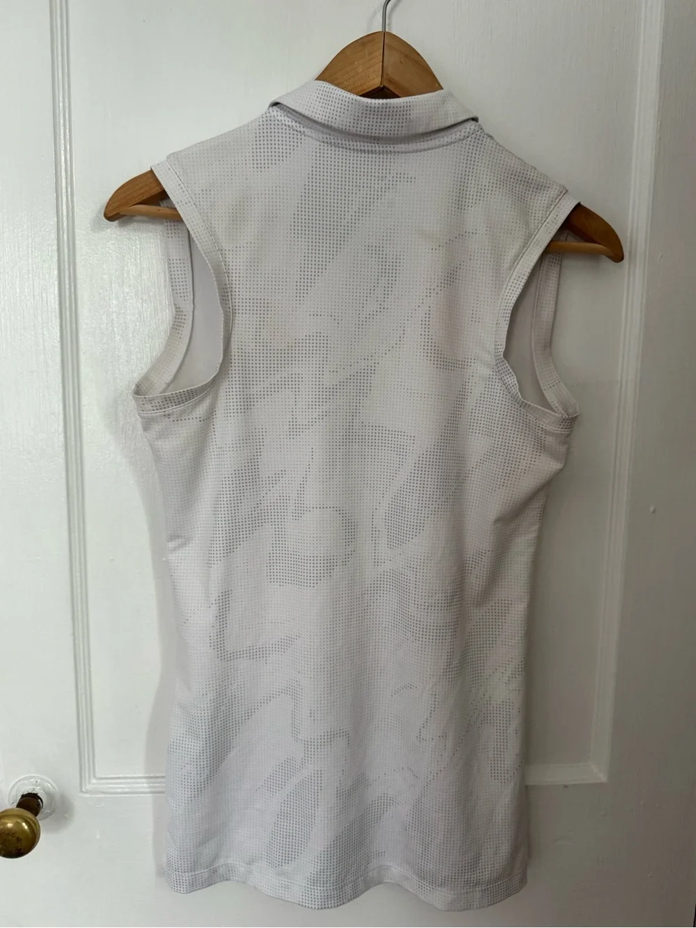 Nike Golf Dri-Fit Women’s Sleeveless Printed Polo Shirt White and Grey